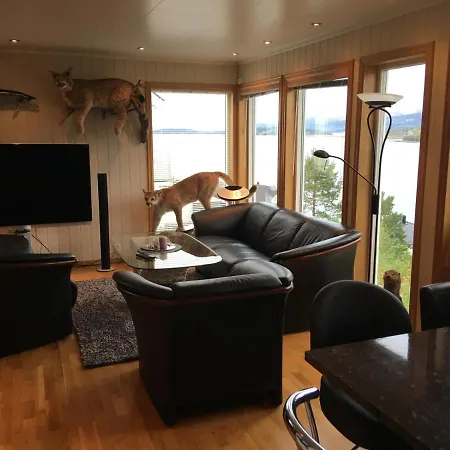 Beautiful House With 3 Bedrooms Molde